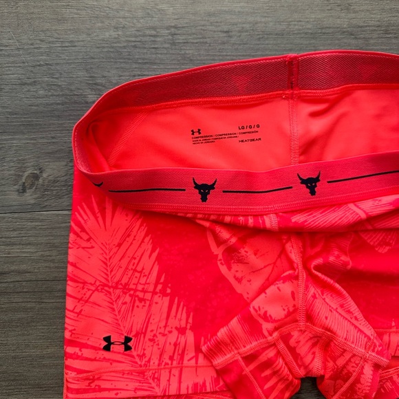 Under Armour Shorts (The Rock collection). - Picture 3 of 3
